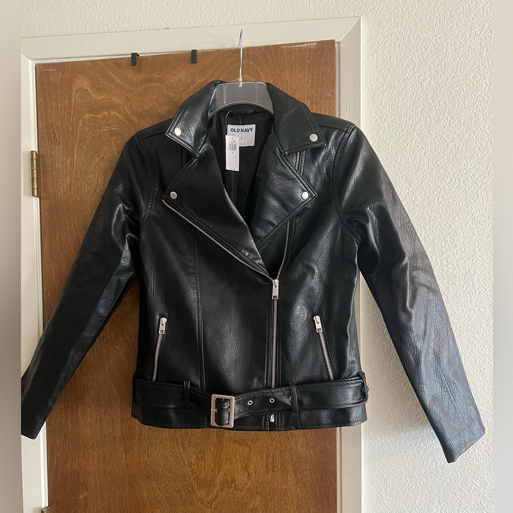 NWT Old Navy Black Faux Leather Moto Jacket with Belt